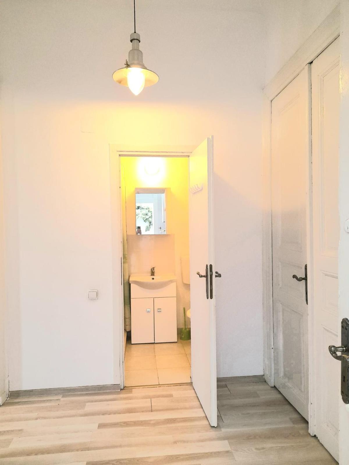 Casa Liveni Apartment Bucureşti Ngoại thất bức ảnh